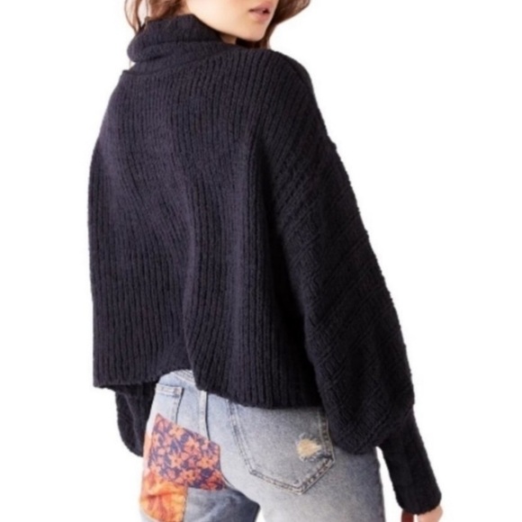 Free People Sweater - Picture 2 of 3
